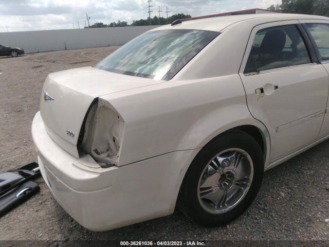 2006 CHRYSLER 300 VIN: 2C3KA43R26H143094