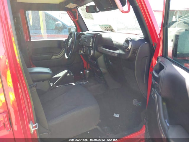 1C4BJWDG4FL731439 Jeep Wrangler Unlimited Sport