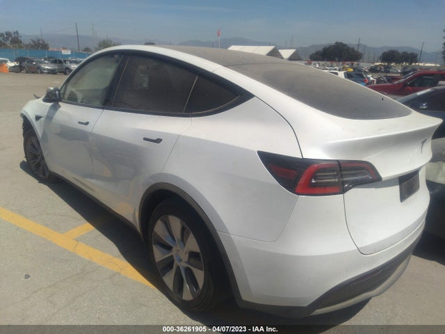 Tesla Model Y Standard Range 2021 5YJYGDEDXMF133471 Image 5