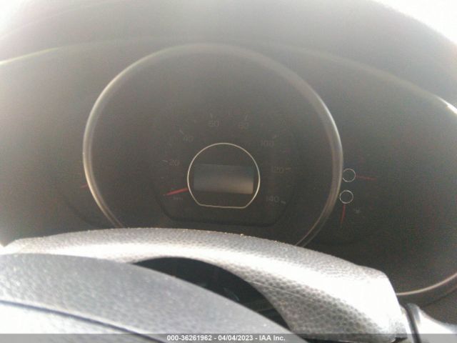 KNDJN2A27F7168851 KIA Soul Base