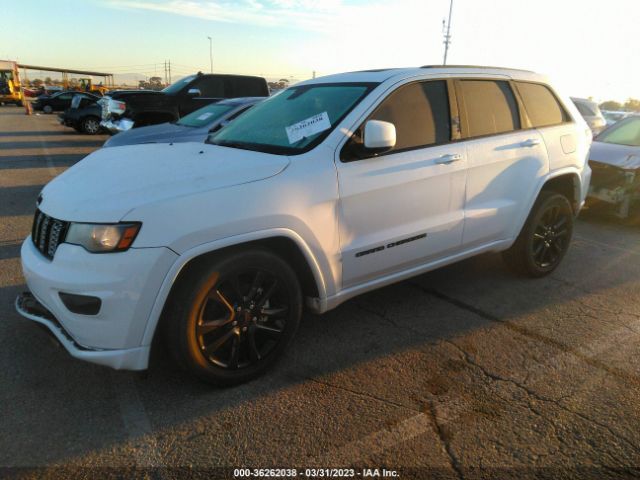 1C4RJEAGXJC392143 Jeep Grand Cherokee Altitude