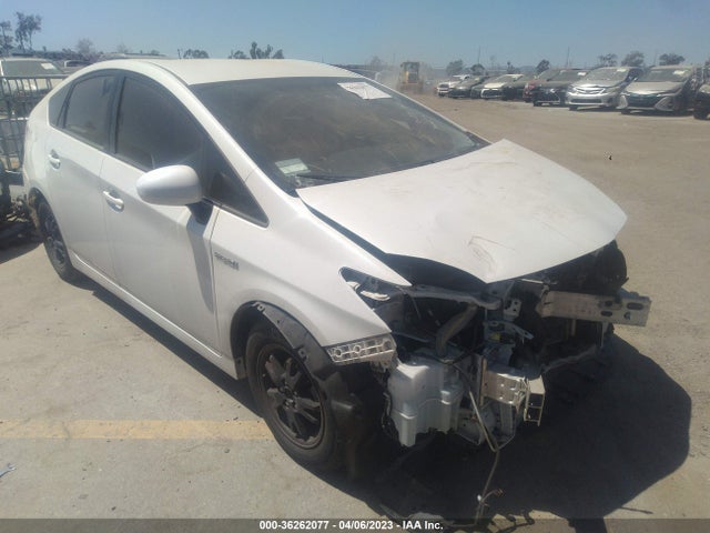 Toyota Prius Four 2015 JTDKN3DU4F0470744 Image 1