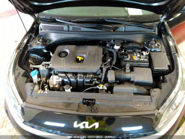 3KPF24AD2PE555093 KIA Forte Lxs