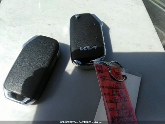 3KPF24AD2PE555093 KIA Forte Lxs