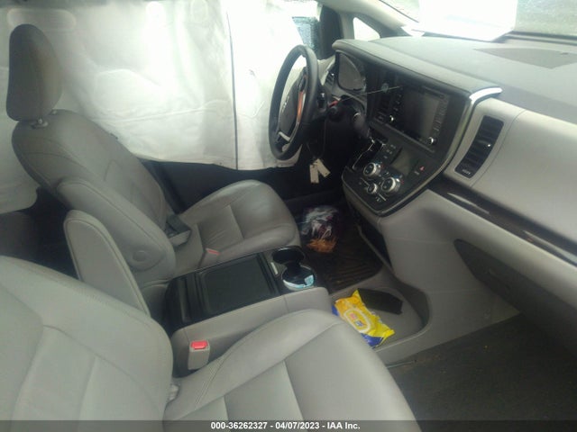 Toyota SIENNA XLE 2019 5TDDZ3DCXKS215835 Image 6