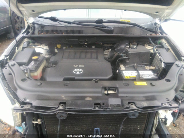 2007 TOYOTA RAV4 LIMITED VIN: JTMBK31V375031318