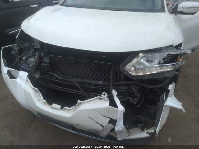 2015 NISSAN ROGUE SL VIN: 5N1AT2MV1FC827067
