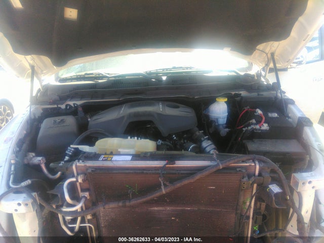 RAM 1500 Laramie 2018 1C6RR7NM0JS238364 Image 10