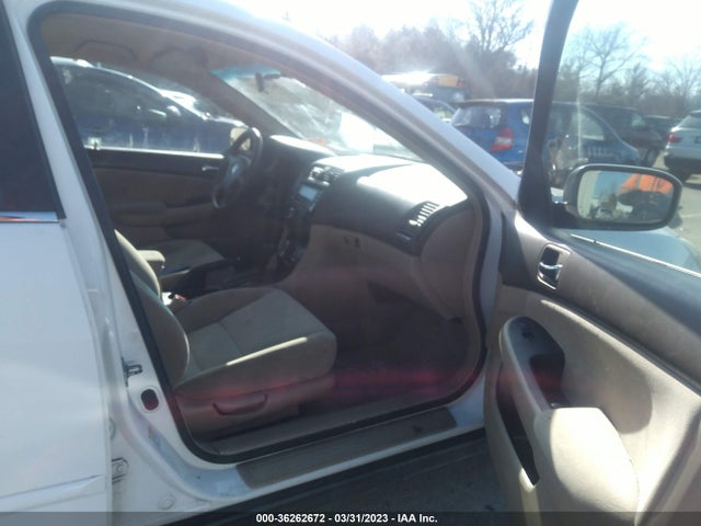 2005 HONDA ACCORD SDN LX VIN: 1HGCM56435A165794