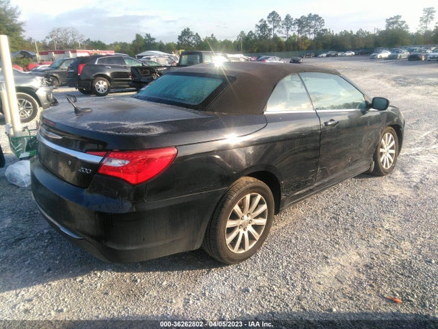1C3BCBEG4EN156543 Chrysler 200 Touring