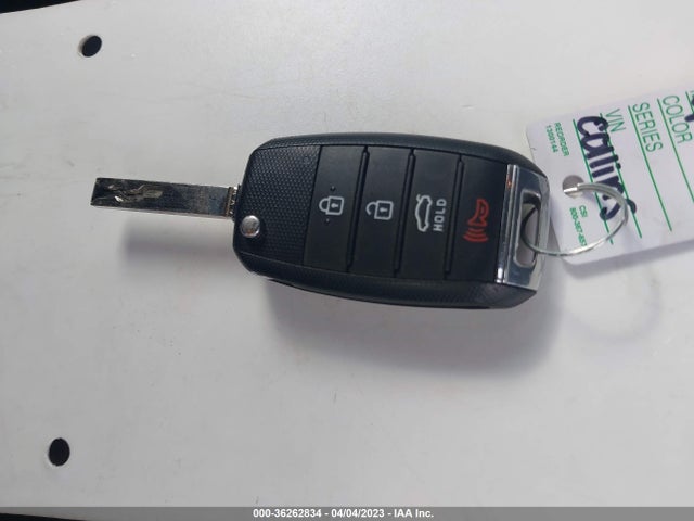KIA Optima Lx 2017 5XXGT4L36HG131740 Image 11