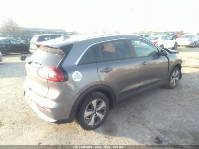 KNDCB3LC7J5110353 KIA NIRO LX