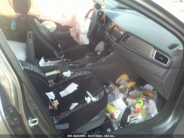 KNDCB3LC7J5110353 KIA NIRO LX