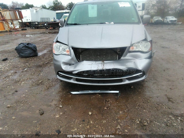 2C4RC1BG1FR637623 Chrysler Town & Country Touring