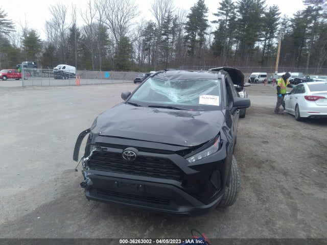 Toyota RAV4 LE 2019 2T3F1RFV9KC057666 Image 4