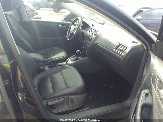 2014 VOLKSWAGEN JETTA SEDAN SE VIN: 3VWD07AJ7EM431180