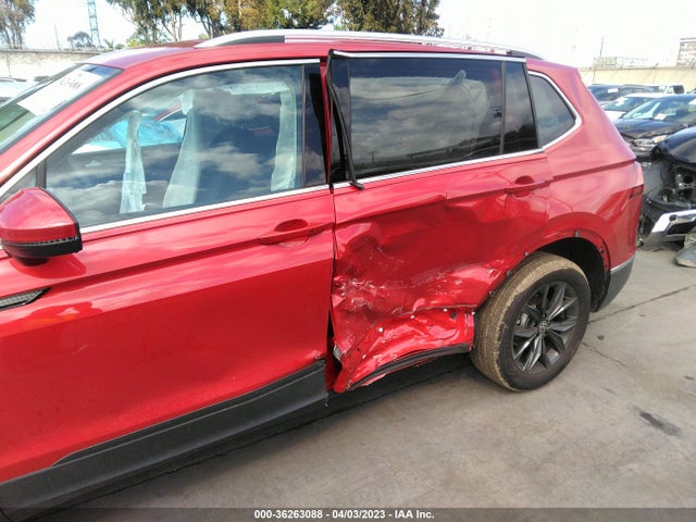 3VV3B7AX2PM009271 Volkswagen TIGUAN SE