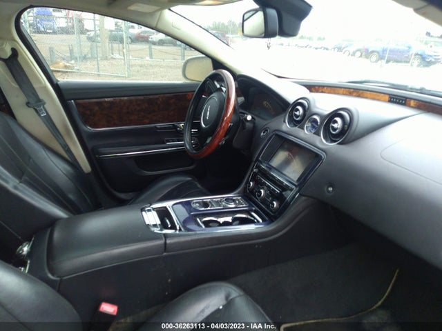 2012 JAGUAR XJ VIN: SAJWA1CB4CLV29692