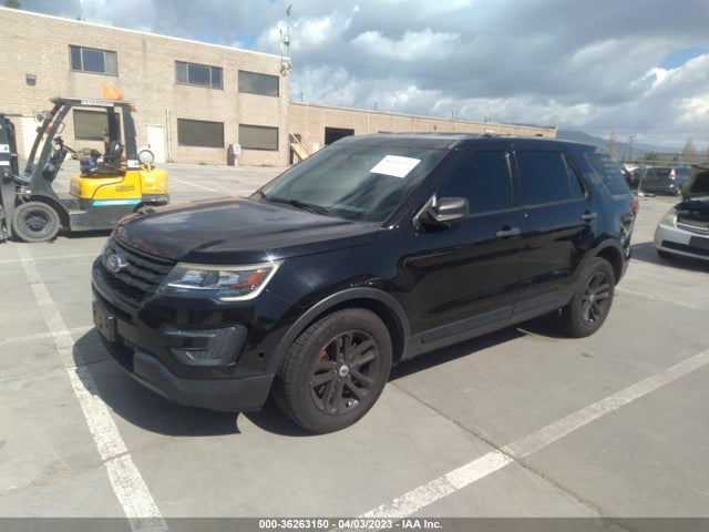 Ford UTILITY POLICE 2016 1FM5K8AR2GGA78630 Image 2