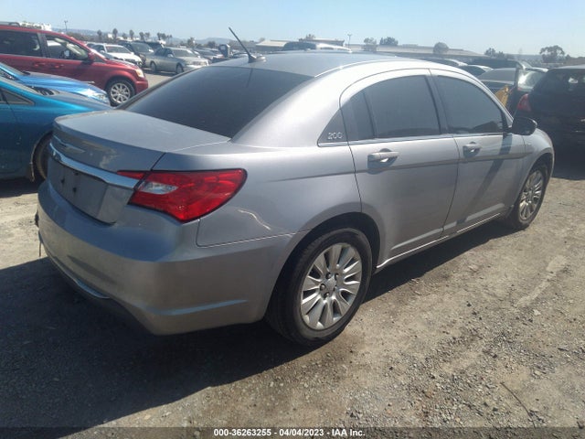 1C3CCBAB7EN125222 Chrysler 200 LX