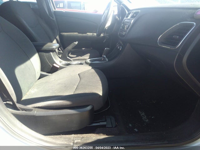 1C3CCBAB7EN125222 Chrysler 200 LX