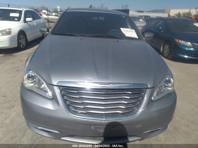1C3CCBAB7EN125222 Chrysler 200 LX