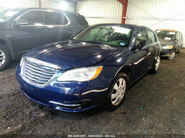 1C3CCBAB2EN208024 Chrysler 200 LX