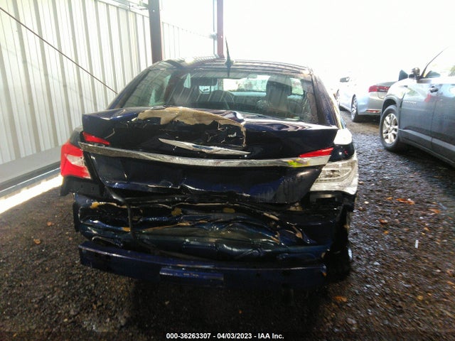 1C3CCBAB2EN208024 Chrysler 200 LX