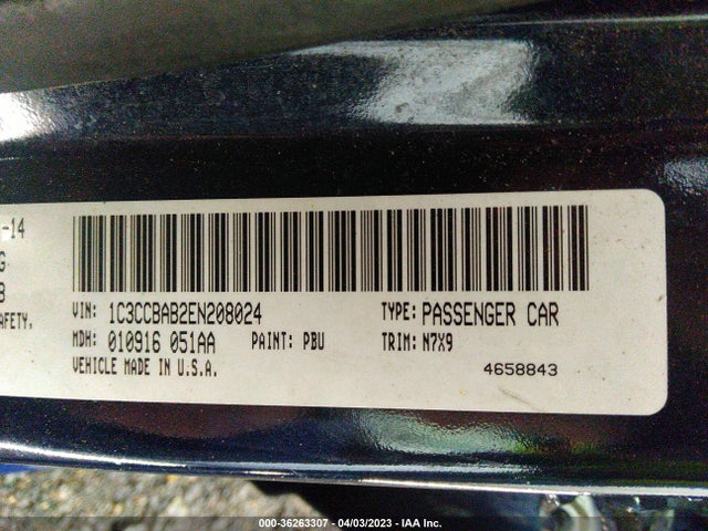 1C3CCBAB2EN208024 Chrysler 200 LX