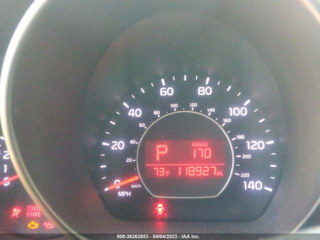 KNDJN2A26E7046674 KIA Soul Base