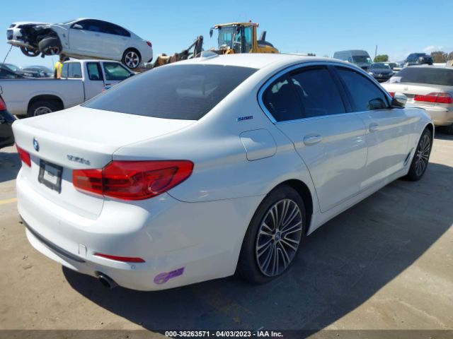 WBAJA9C55KB392510 BMW 5 Series 530e Iperformance