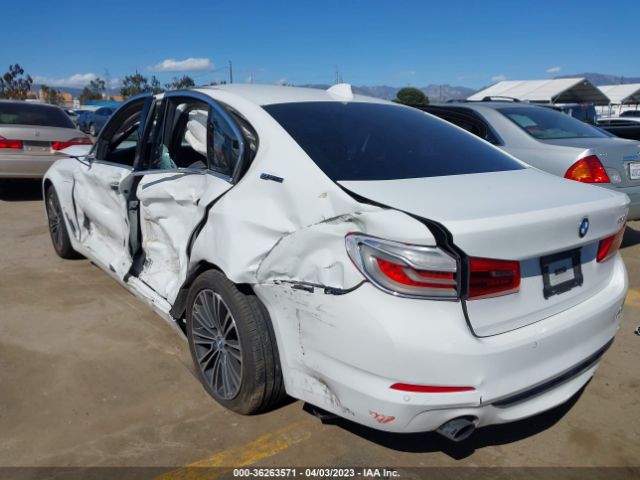 WBAJA9C55KB392510 BMW 5 Series 530e Iperformance