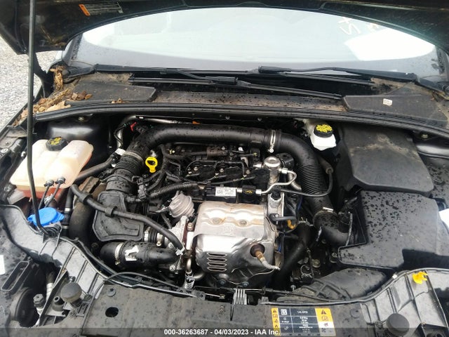 Ford FOCUS SE 2018 1FADP3FE5JL245741 Image 10