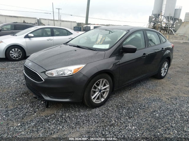 Ford FOCUS SE 2018 1FADP3FE5JL245741 Image 2