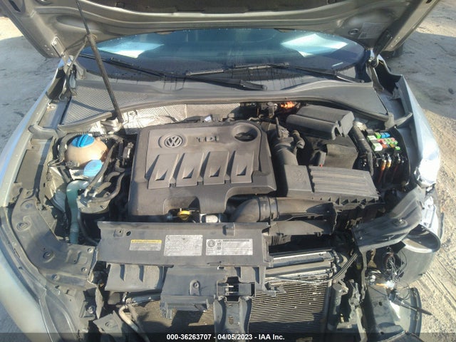 1VWBN7A38EC031978 Volkswagen Passat Tdi Se W/sunroof & Nav