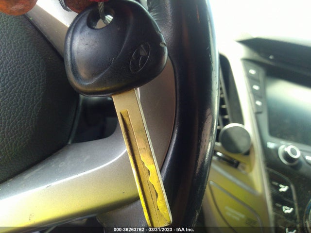Hyundai Veloster Flex 2015 KMHTC6AD5FU220711 Image 3