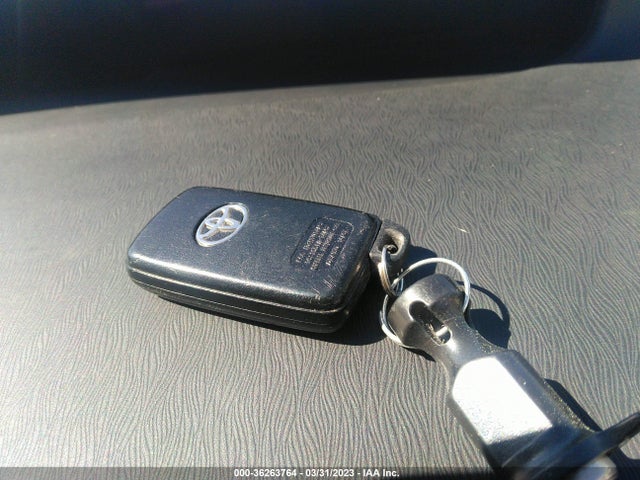 Toyota PRIUS PLUG-IN 2014 JTDKN3DP4E3054605 Image 11