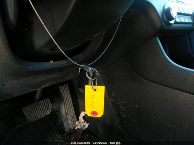 KNDPM3AC0H7233568 KIA Sportage Lx