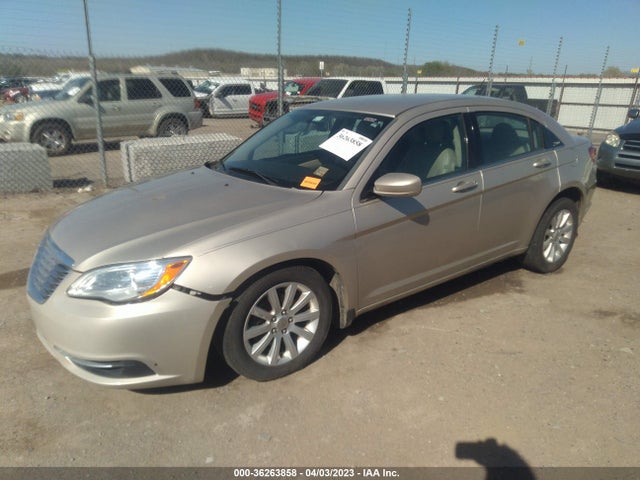 1C3CCBBB7EN120049 Chrysler 200 Touring