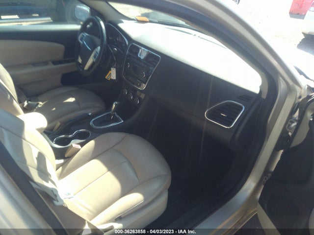 1C3CCBBB7EN120049 Chrysler 200 Touring