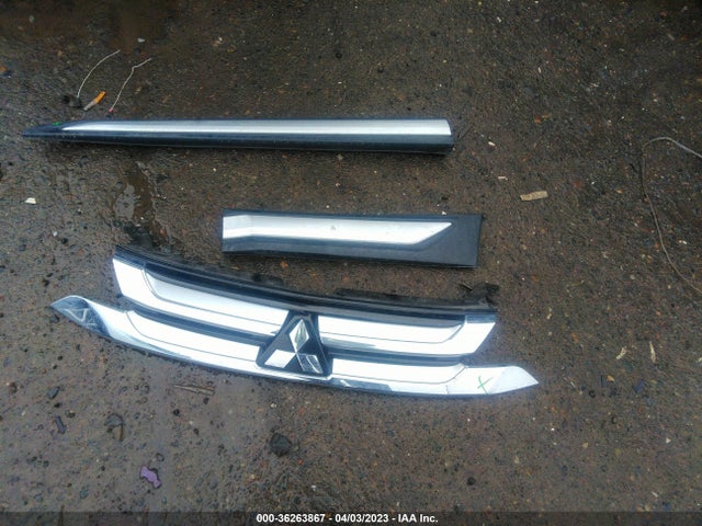 JA4AD3A36HZ058263 Mitsubishi Outlander Se/sel