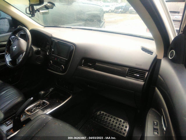 JA4AD3A36HZ058263 Mitsubishi Outlander Se/sel