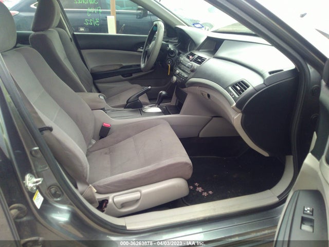 2011 HONDA ACCORD SDN LX VIN: 1HGCP2F37BA112752