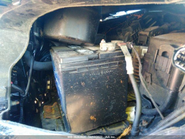 5XYKT4A6XFG657076 KIA SORENTO LX