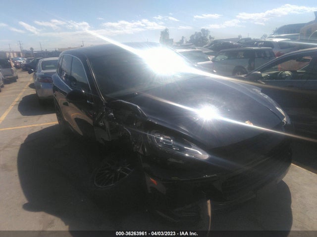 2018 Porsche Cayenne, VIN: WP1AB2A27JLA60611