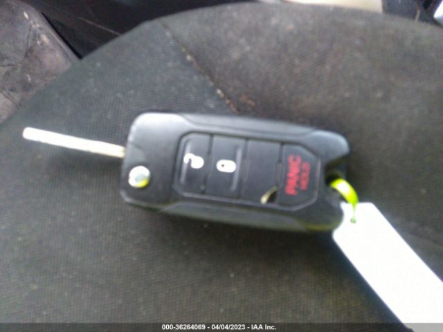 ZACCJAAT0FPC06771 Jeep Renegade Sport