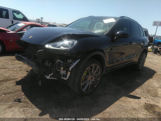 2016 Porsche Cayenne, VIN: WP1AE2A28GLA64330