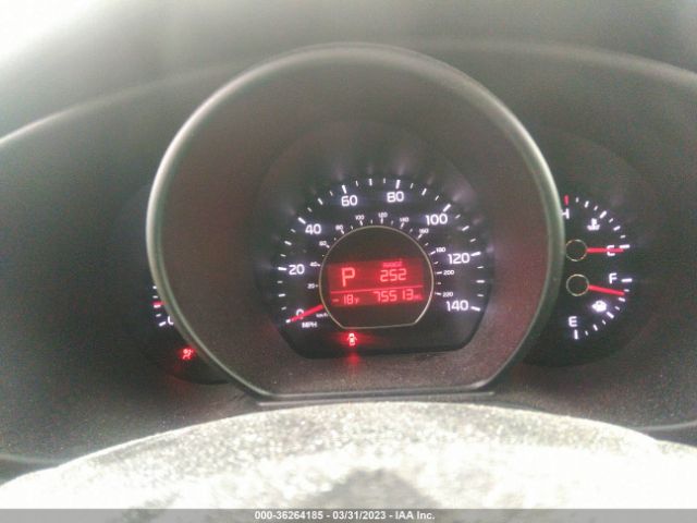 KNDJP3A59J7895105 KIA SOUL +