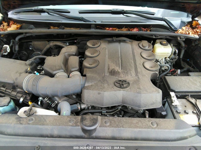 Toyota 4RUNNER SR5 2018 JTEBU5JR7J5587384 Image 12