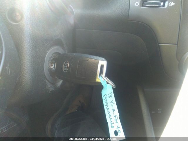 3KPFK4A71JE246975 KIA FORTE LX
